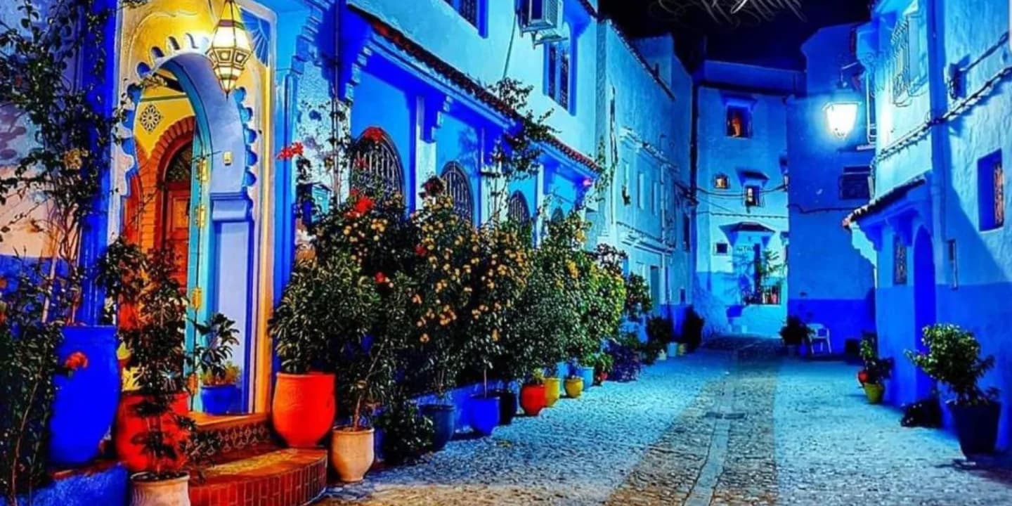 Blue streets of Chefchaouen on a day trip from Fes